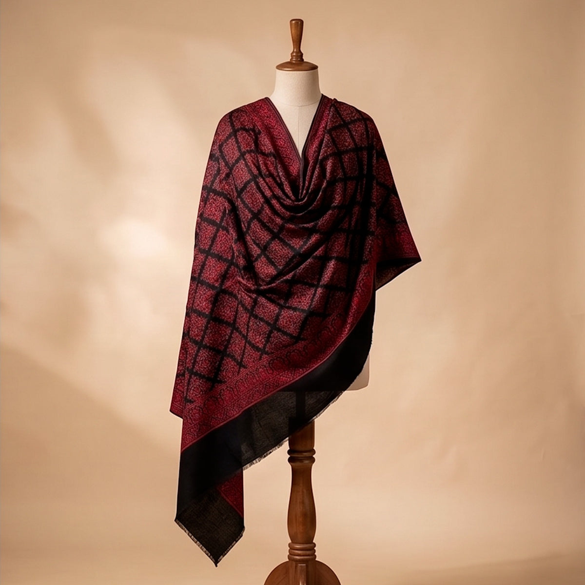 Rang-e-Swat black Embroidered Pure Wool Shawl. - Lubi Noir